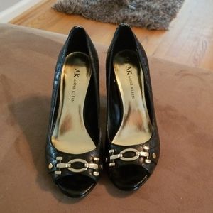 Beautiful  Anne Klein Heels!